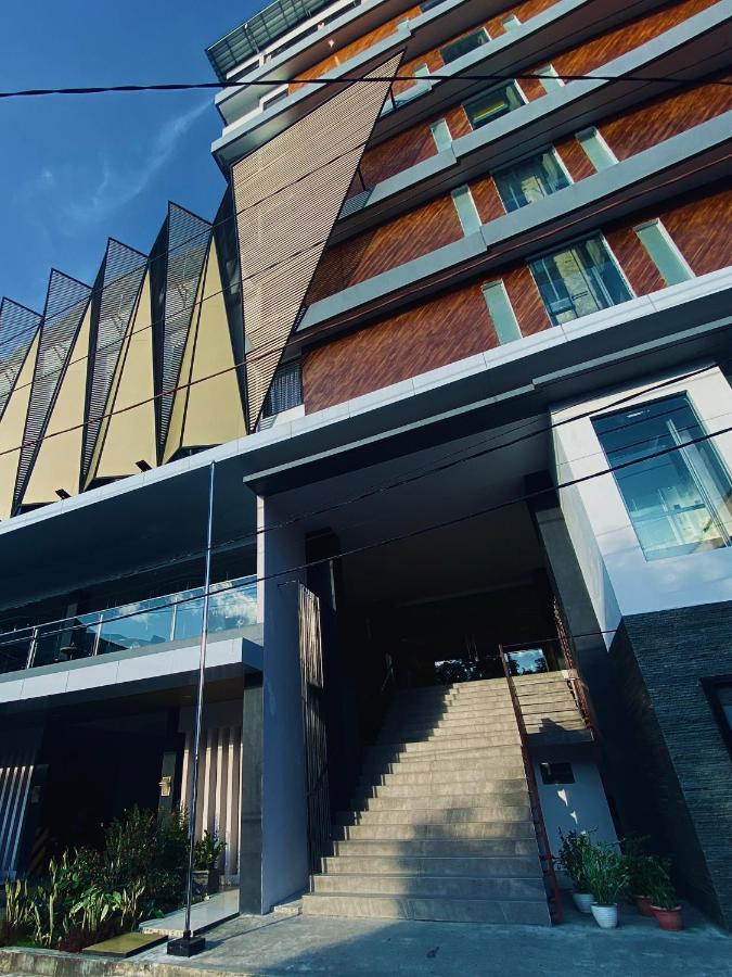 Golden Palace Hotel Batu Merah Eksteriør billede