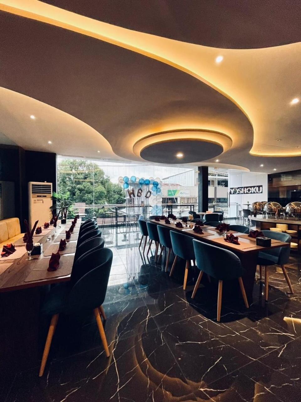 Golden Palace Hotel Batu Merah Eksteriør billede