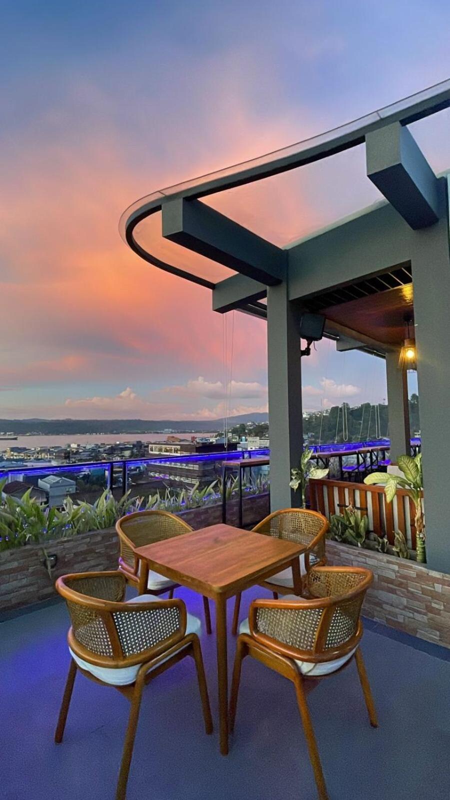 Golden Palace Hotel Batu Merah Eksteriør billede